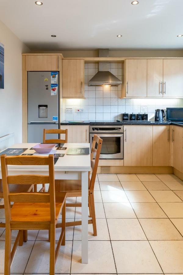 Newcastle City Centre Spacious Town House Free Parking And Wifi Exteriör bild